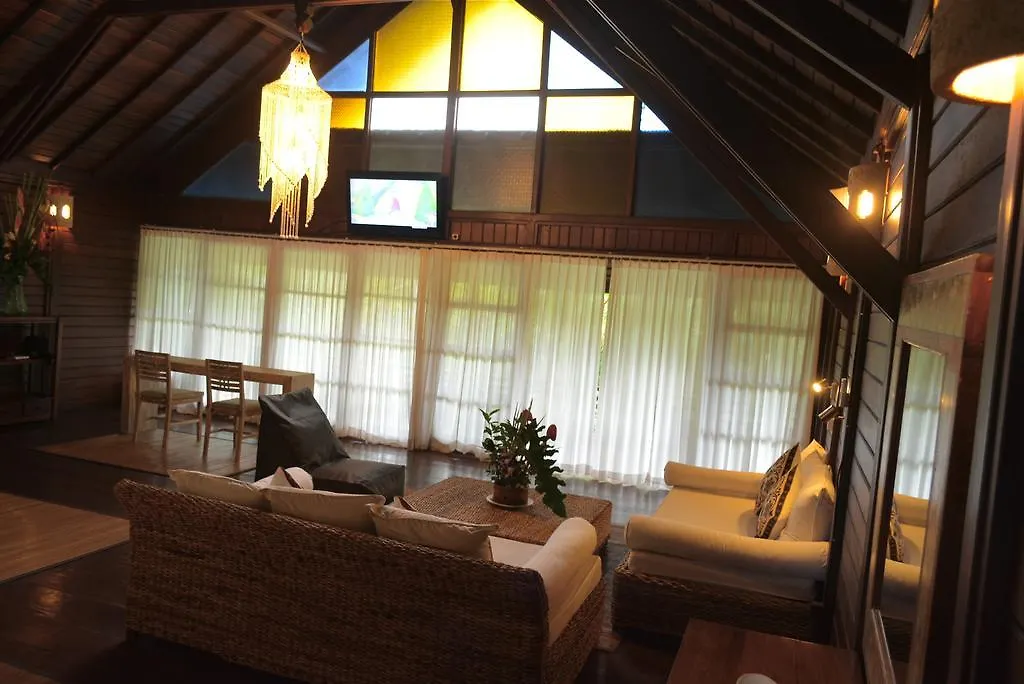 Villa Una 세미냑
