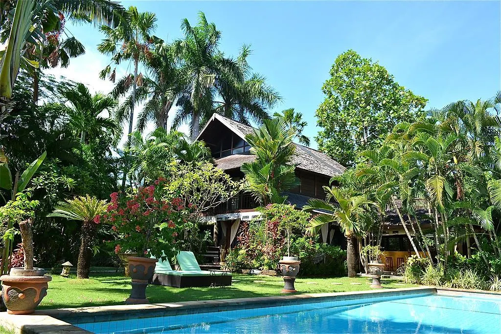 Villa Una 세미냑